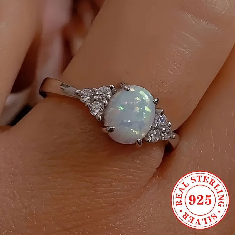 Elegant ring with synthetic opal stone made of S925 sterling silver 