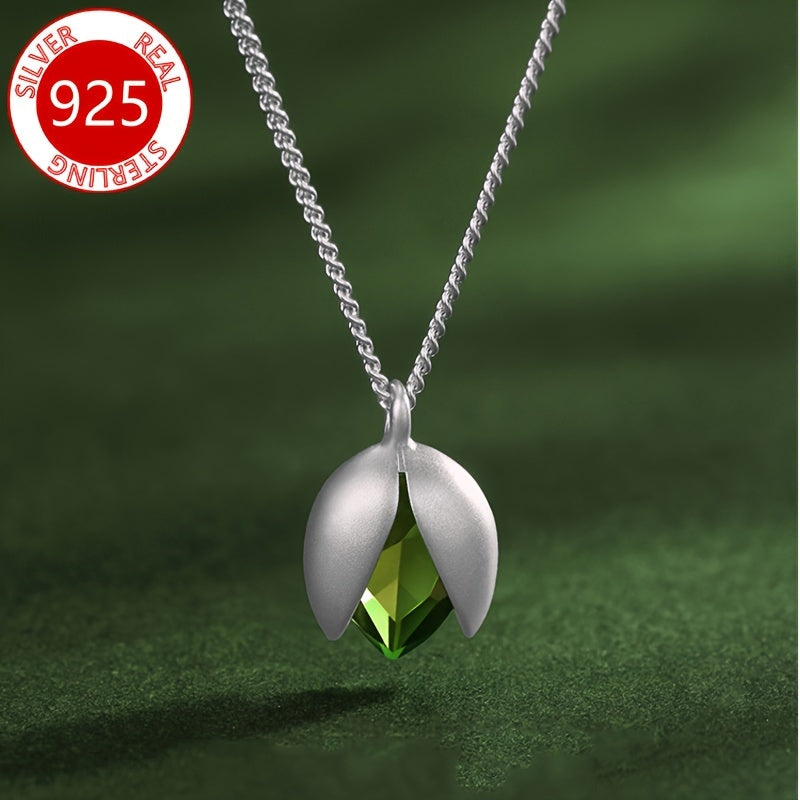 Pistachio Green Peridot Pendant Necklace in Pure 925 Silver