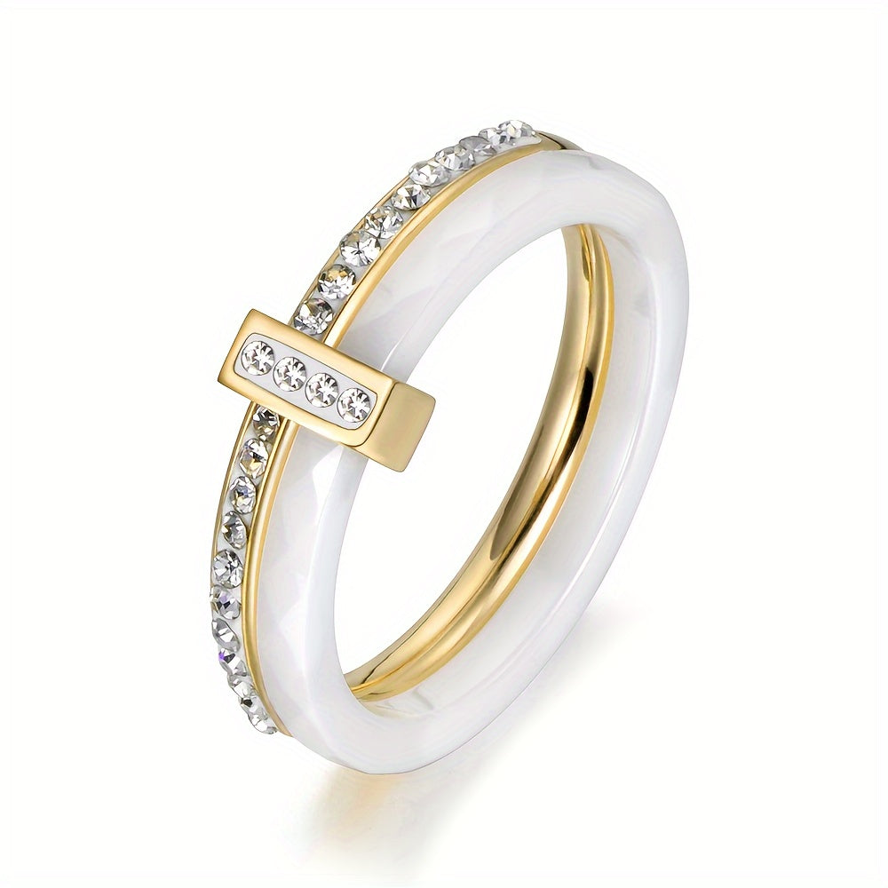 Elegant two-tone ring made of 18k gold stainless steel and white ceramic