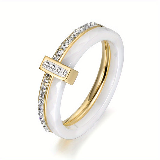 Elegant two-tone ring made of 18k gold stainless steel and white ceramic