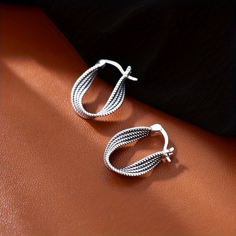 Elegant vintage 925 sterling silver hoop earrings 