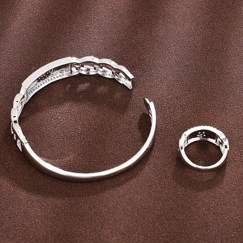 Synthetic zircon bracelet and ring with fashionable design