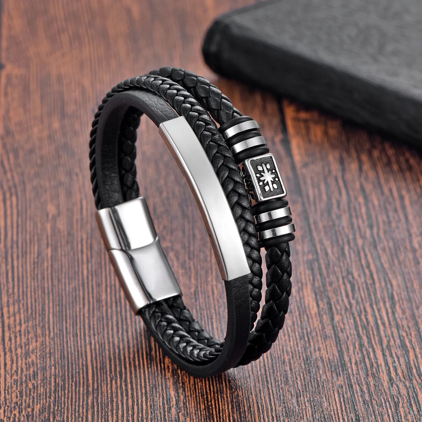 New Ireland Men's Leather Bracelet