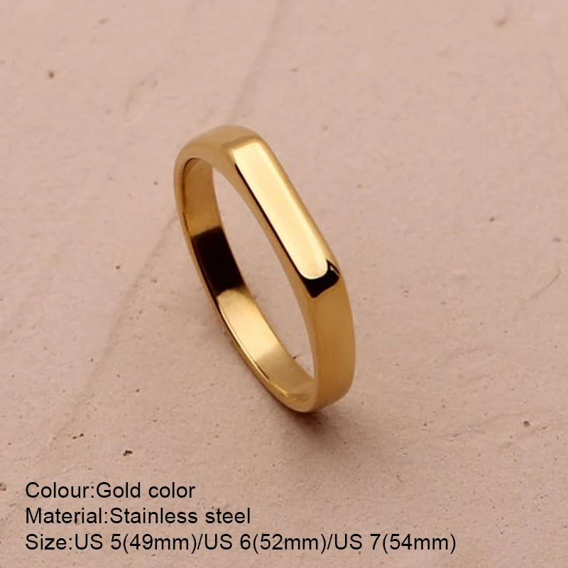 Classic gold ring 