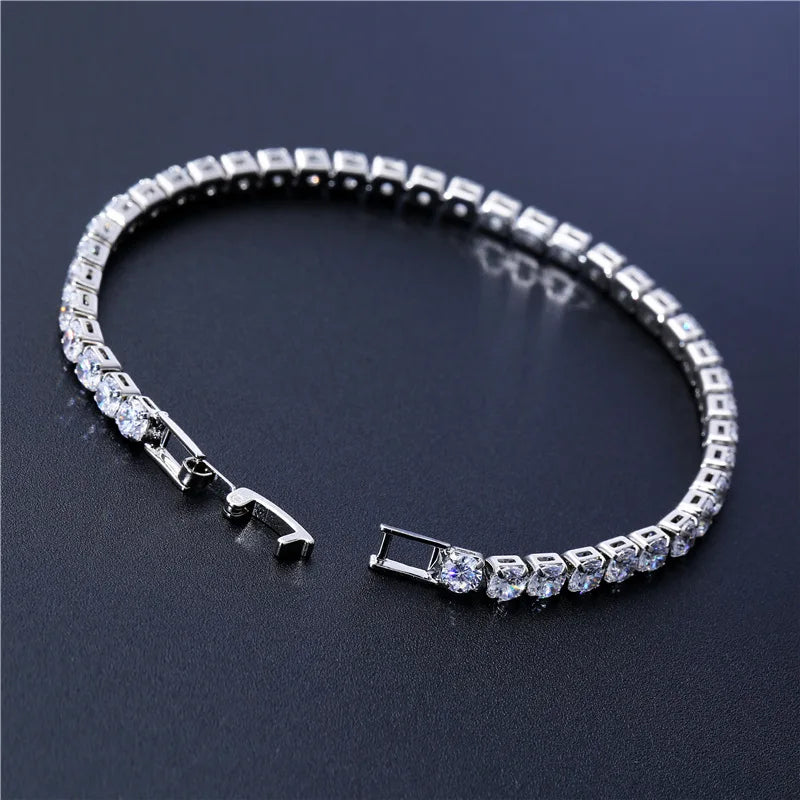 Luxurious silver bracelet 