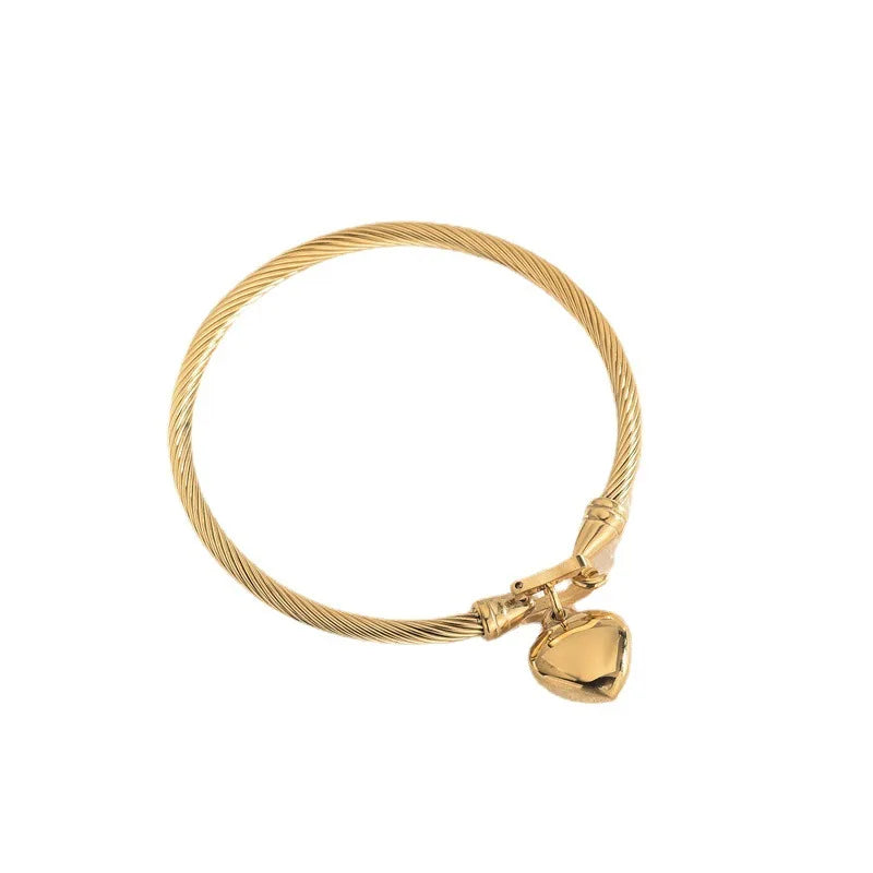 18K Gold Heart Bracelet in Stainless Steel