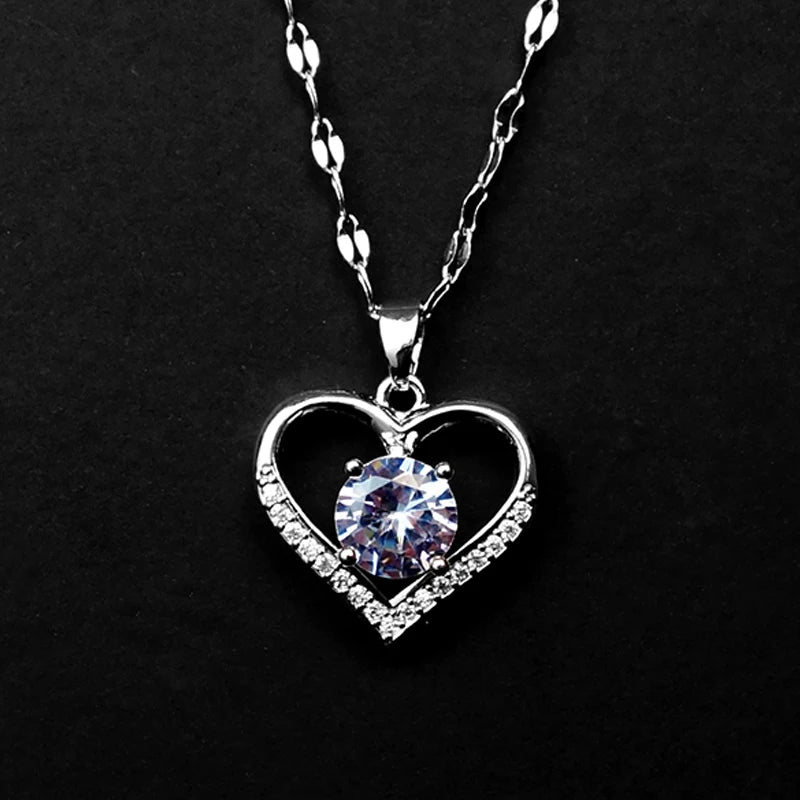 Luxurious heart necklace 