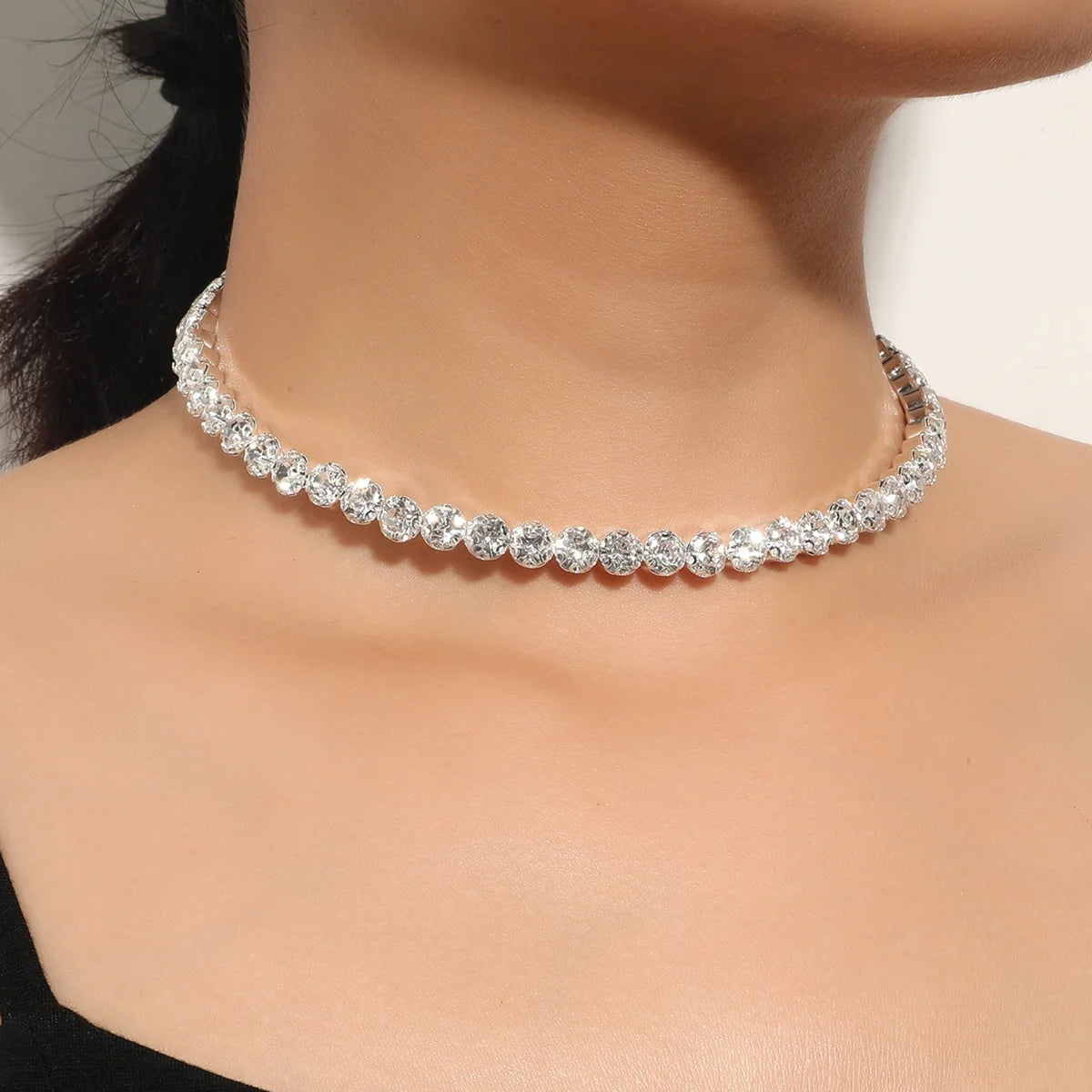 Classic silver choker necklace 