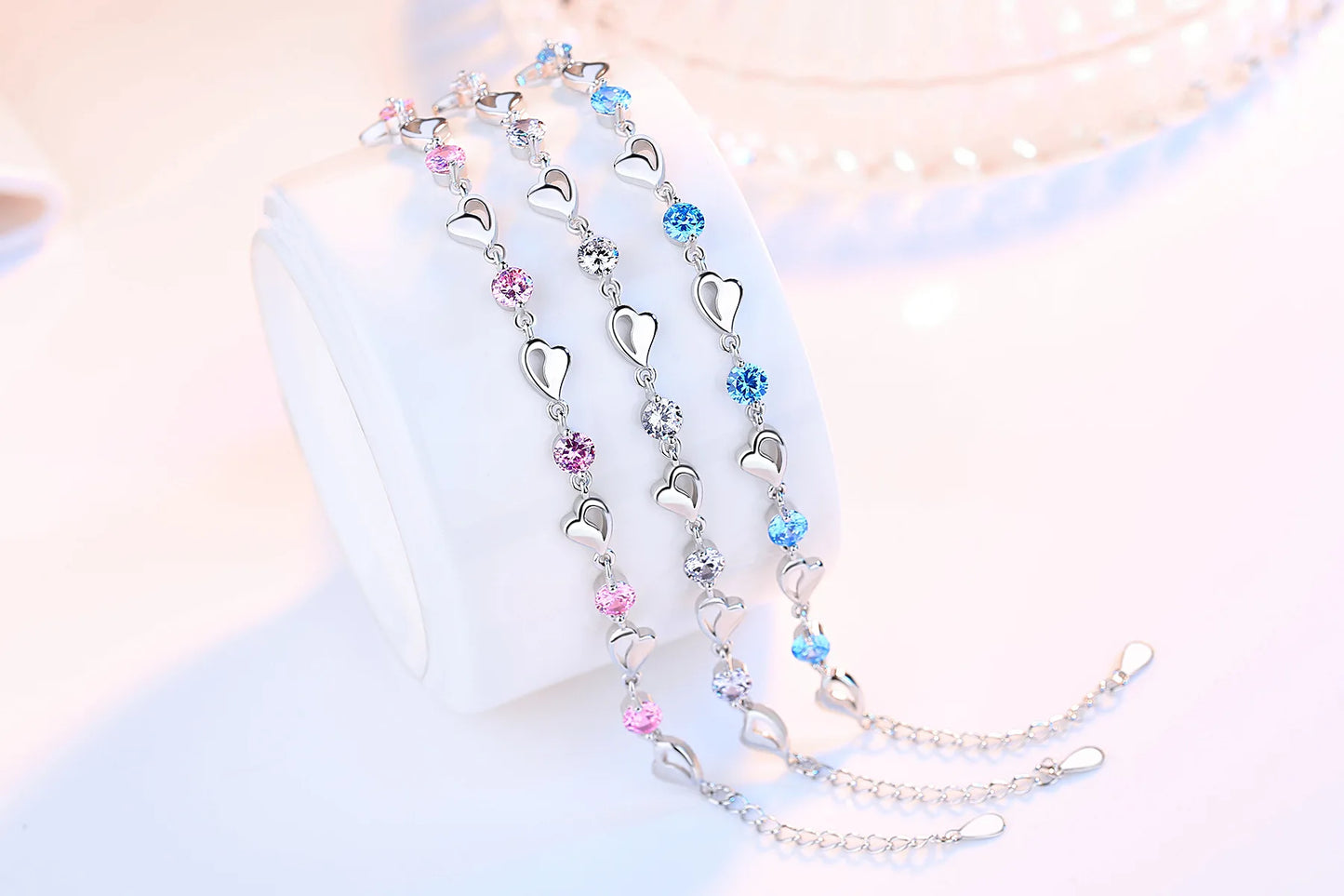 Retro Cubic Zirconia Heart Bracelet 